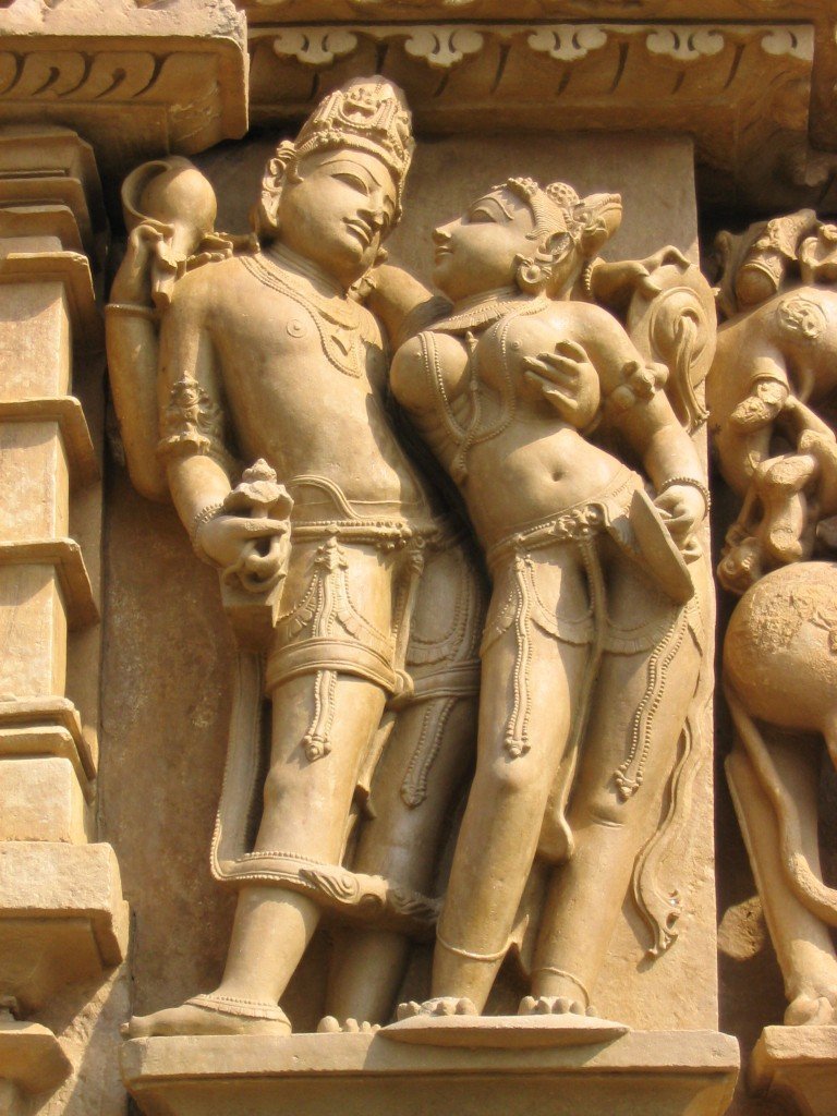 khajuraho couple at parsvanat 1520541